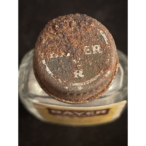 vintage Bayer Aspirin (empty) glass bottle, embossed sides, paper Label 2.5 tall - Picture 6 of 8